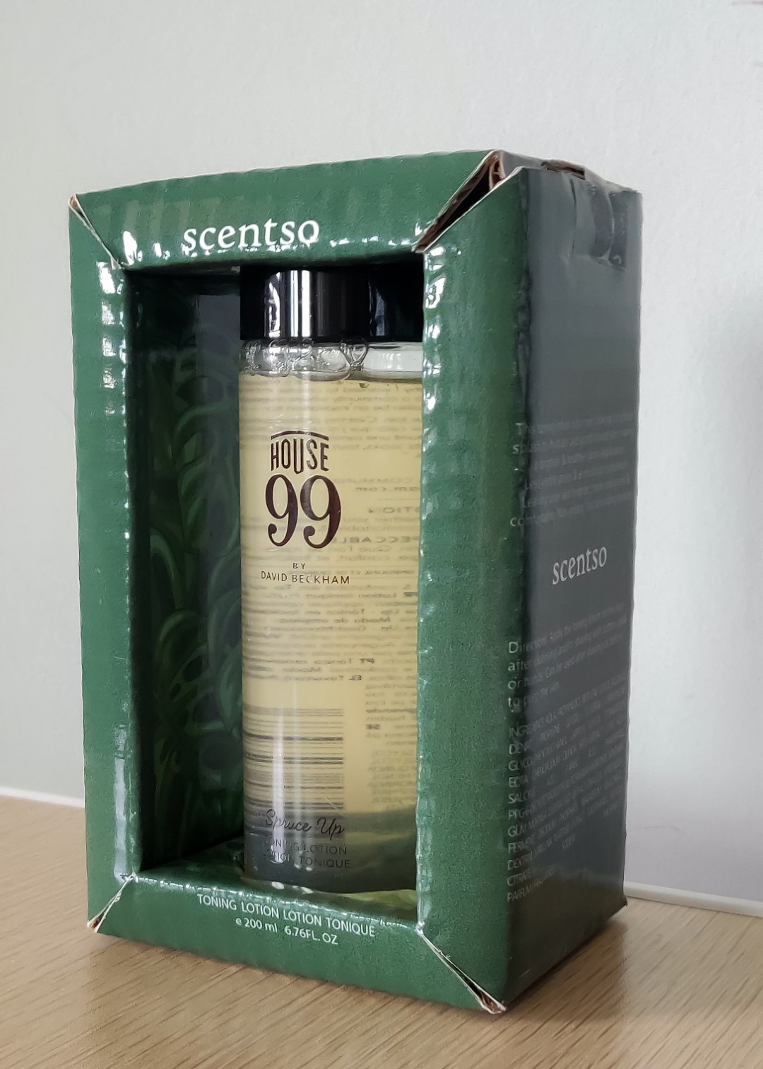 A prototype of this design, which was hopeful to be strong enough to withstand shipping without hiding the product. Later learnings revealed this wouldn't be desired due to potential theft.